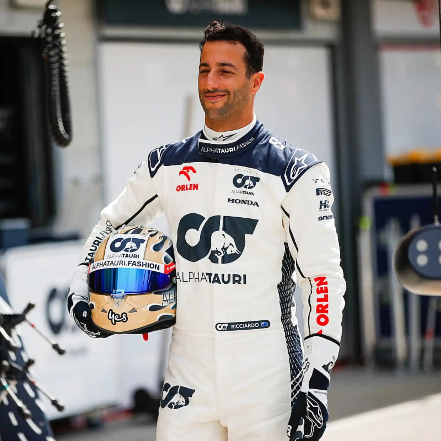2023 New Daniel Ricciardo Alphatauri F1 Team Replica Racing Suit