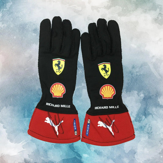 2023 Carlos Sainz Jr. Race Scuderia Ferrari F1 Gloves / Carlos Sainz Jr Replica Race Gloves